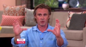 Sam Trammell (Sam Merlotte) talks about HBO's True Blood to the panel of CBS's The Talk